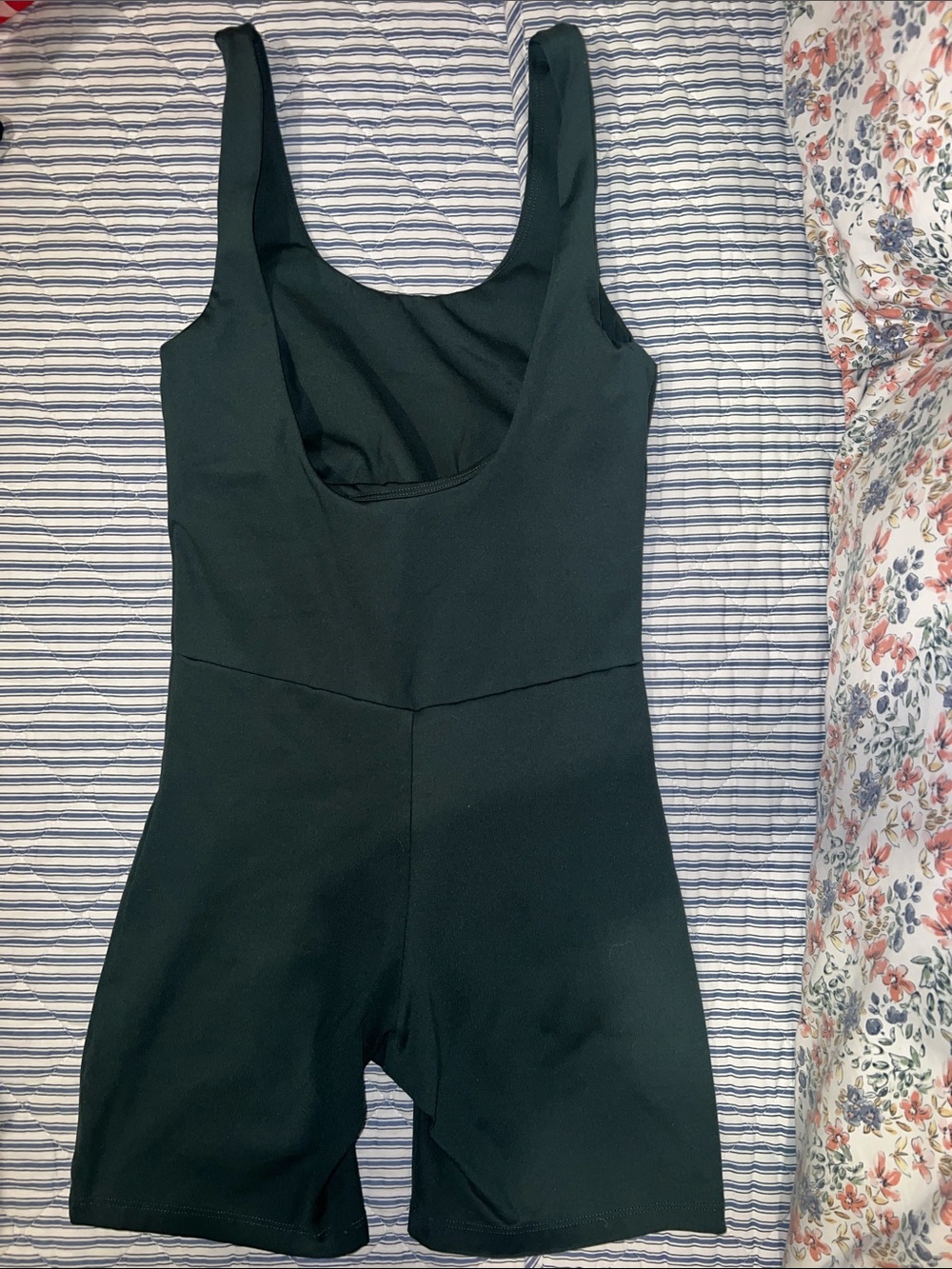 Girlfriend Collective Women’s Dark Green One-Piece workout set - Picture 3 of 5